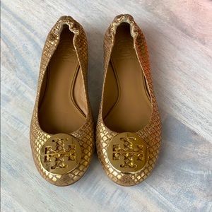 Tory Burch Reva, Gold Metallic Crac Snake Print, 6